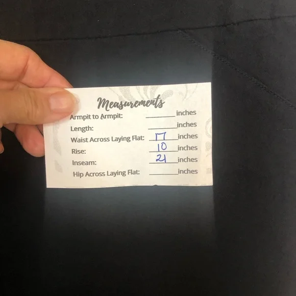 Zac&Rachel Women’s Pull On Pant Cropped Decorative Hem Metal Trim - Picture 7 of 7